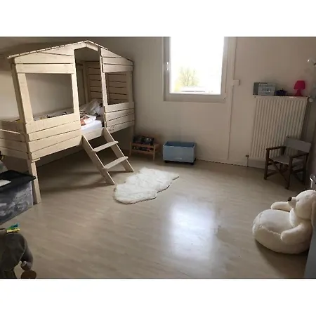 Дом отдыха Maison Familiale 2 Lits King Sinze Et Lits Simples