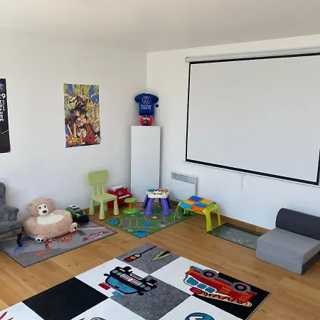 Maison Familiale 2 Lits King Sinze Et Lits Simples Дом отдыха *